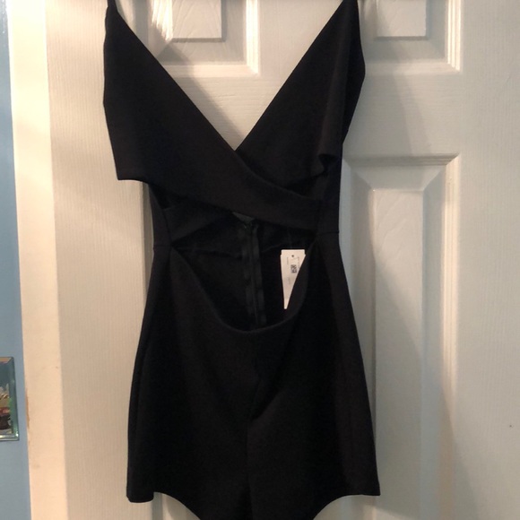 Black romper- NEVER WORN WITH TAGS - Picture 2 of 5